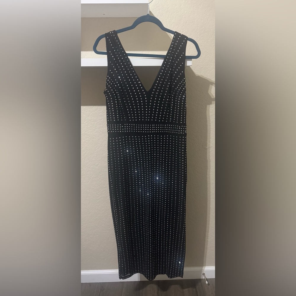 Windsor — Plus Size Sparkly Sleeveless Dress